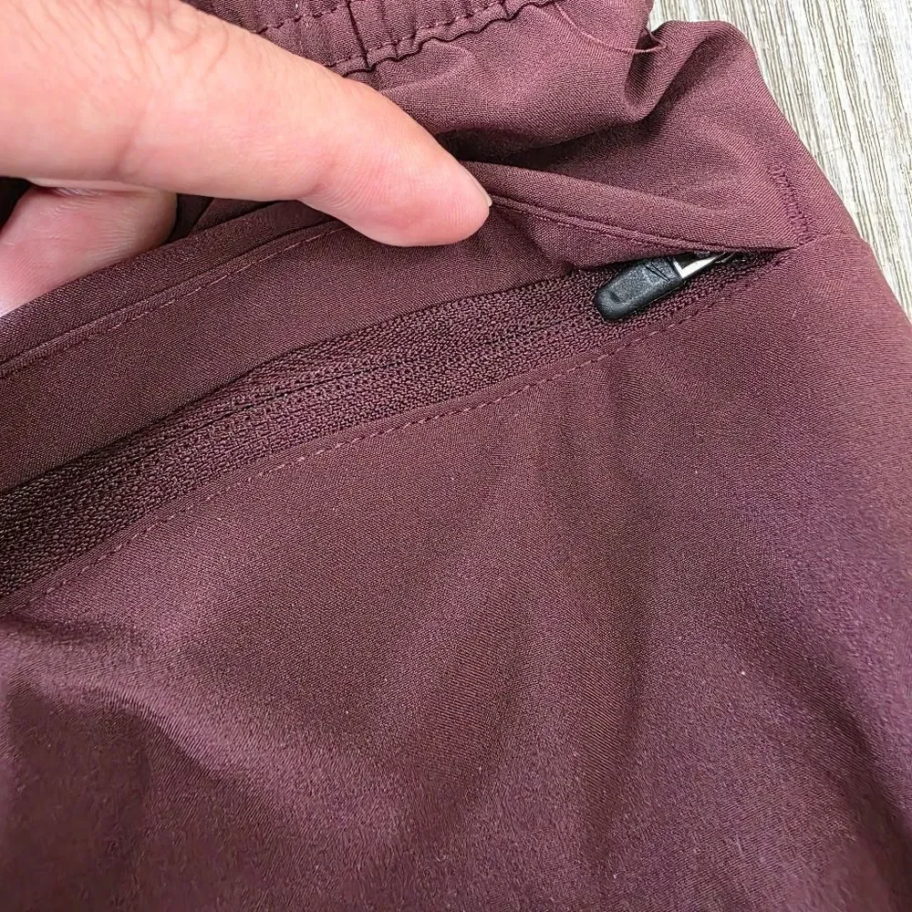Nike Unlimited Versatile Training Gym Shorts Men's Medium M Maroon DV9336-844
